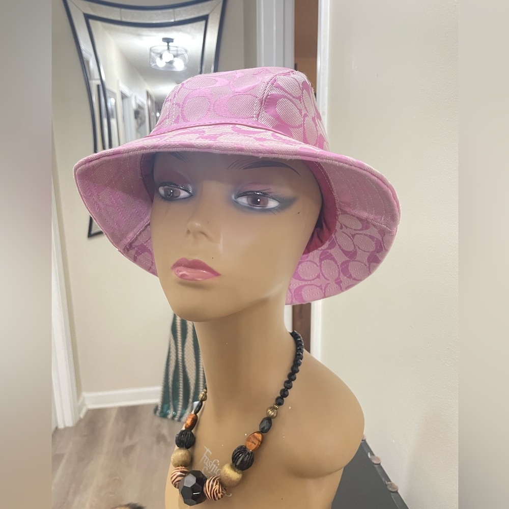 Pink Patterned Bucket Hat - Picture 2 of 8